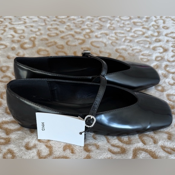 NWT Mango MNG Black Mary Jane Flats Ballerinas
With Strap Size: 36 (6) - Picture 5 of 12